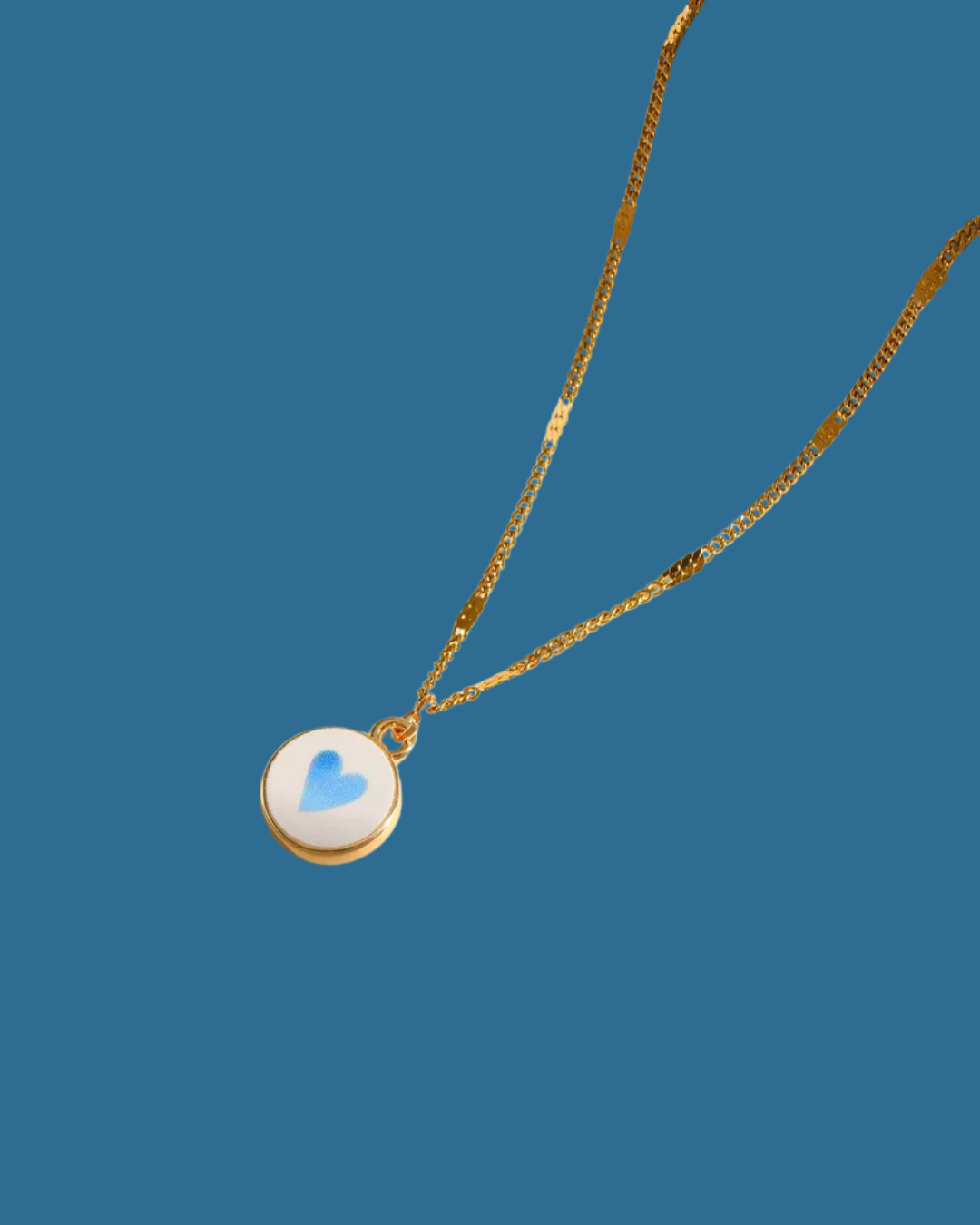 The Amour Necklace