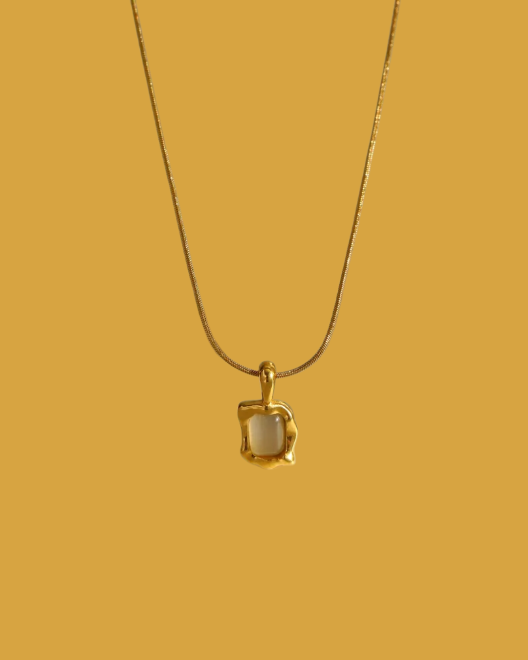 The Luster Necklace
